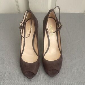 Max Mara women's  'Anita 14' brown Suede Open Toe Platform heels